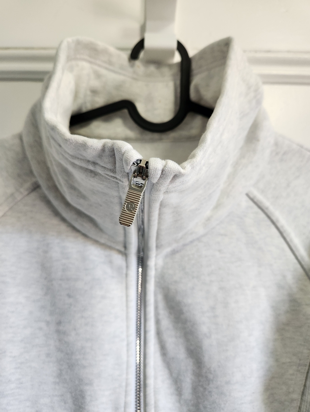 Lululemon Radiant Jacket II Heathered White - Size 4 - Picture 2 of 11
